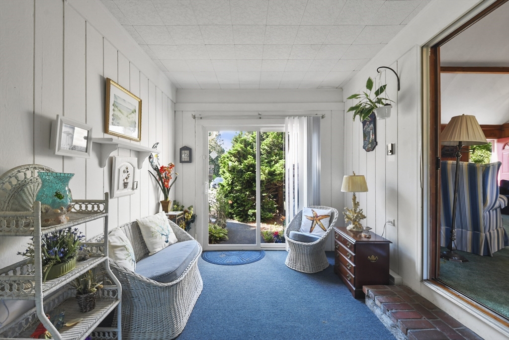 14 School House Road