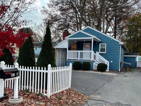 31 Border Rd B Holbrook MA 02343