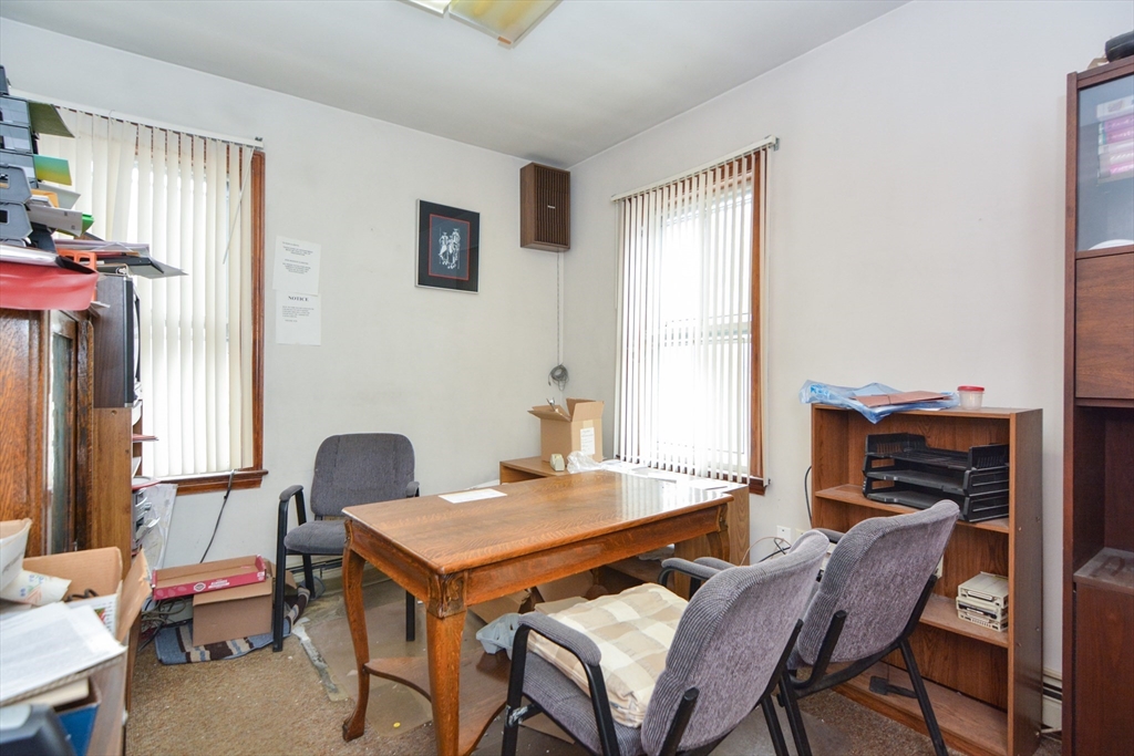 Central Falls, Rhode Island 02863, United States, 5 Bedrooms Bedrooms, ,3 BathroomsBathrooms,Residential,Pending,153091