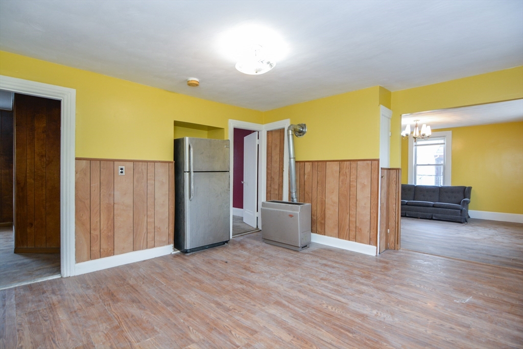 Central Falls, Rhode Island 02863, United States, 5 Bedrooms Bedrooms, ,3 BathroomsBathrooms,Residential,Pending,153091