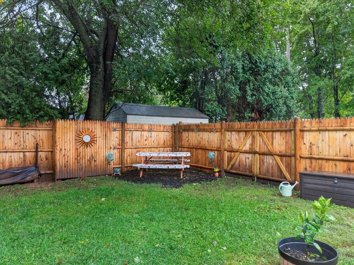 29 Beeden Rd, Westport, MA Photo #31