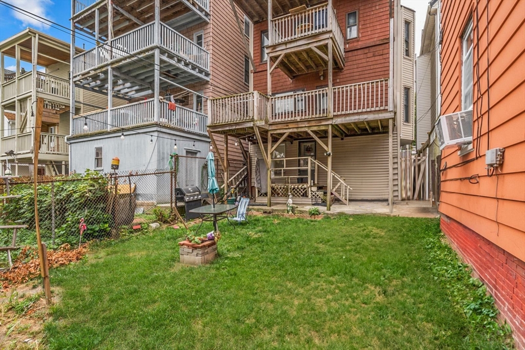 140 Falcon St