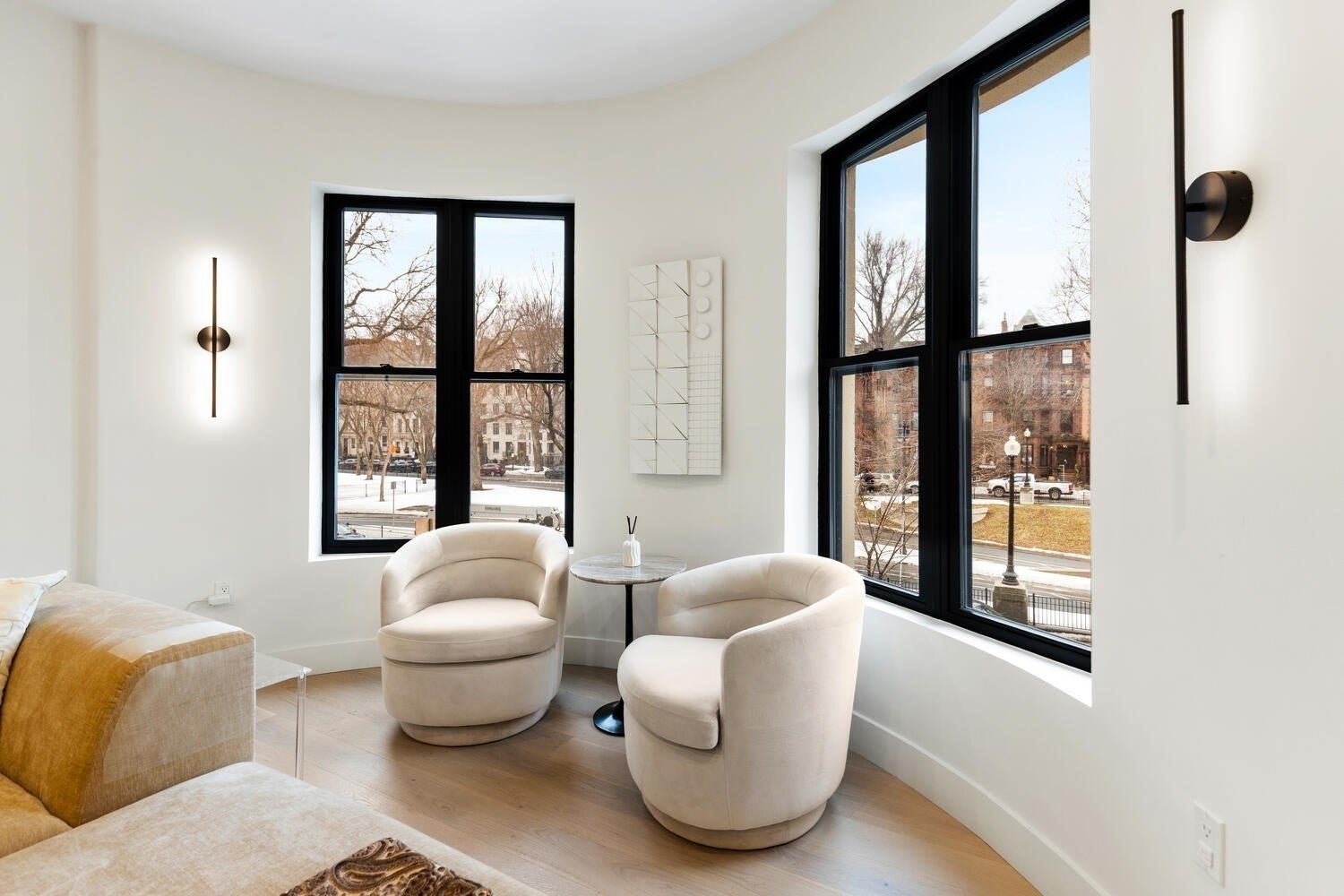 382 Commonwealth Ave