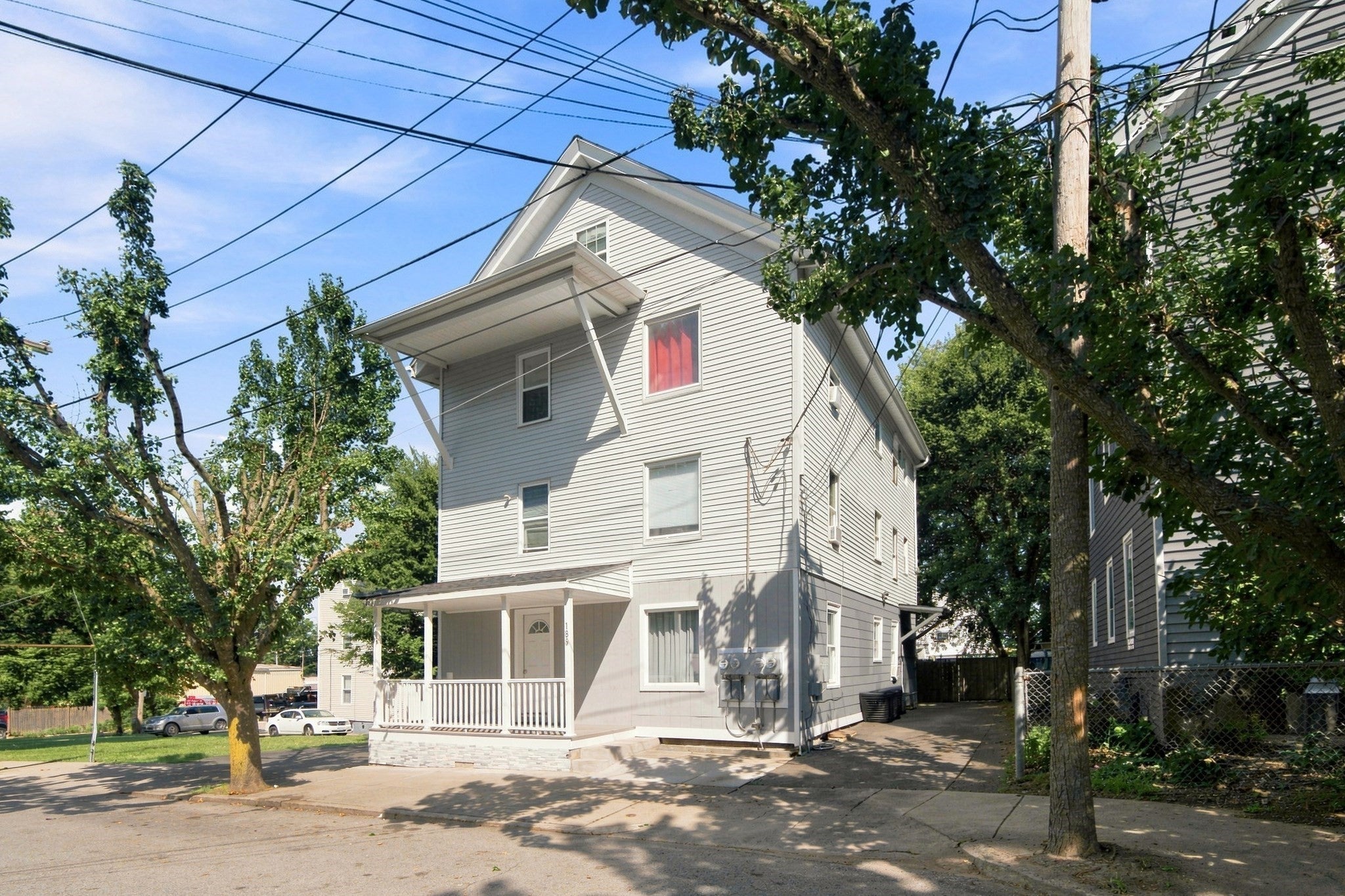 189 Magill St, Pawtucket, RI Photo #2