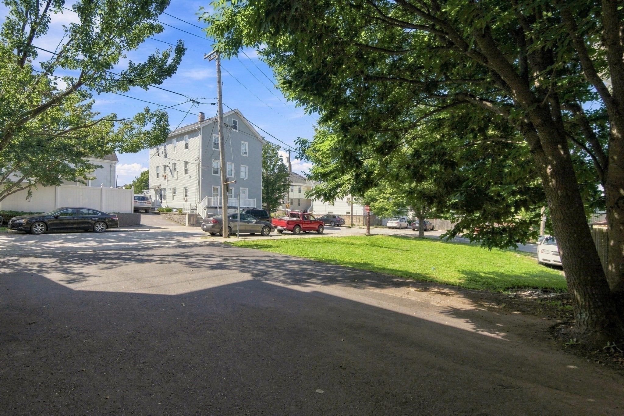 189 Magill St, Pawtucket, RI Photo #17