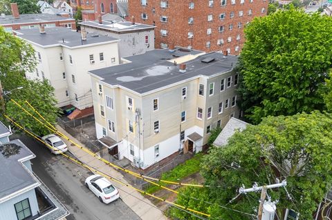 8 Everett St Somerville MA 02143