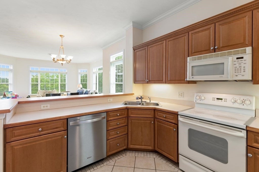 295 Salem St #98, Woburn, MA, 295 Salem St #98, Woburn, MA Photo #7