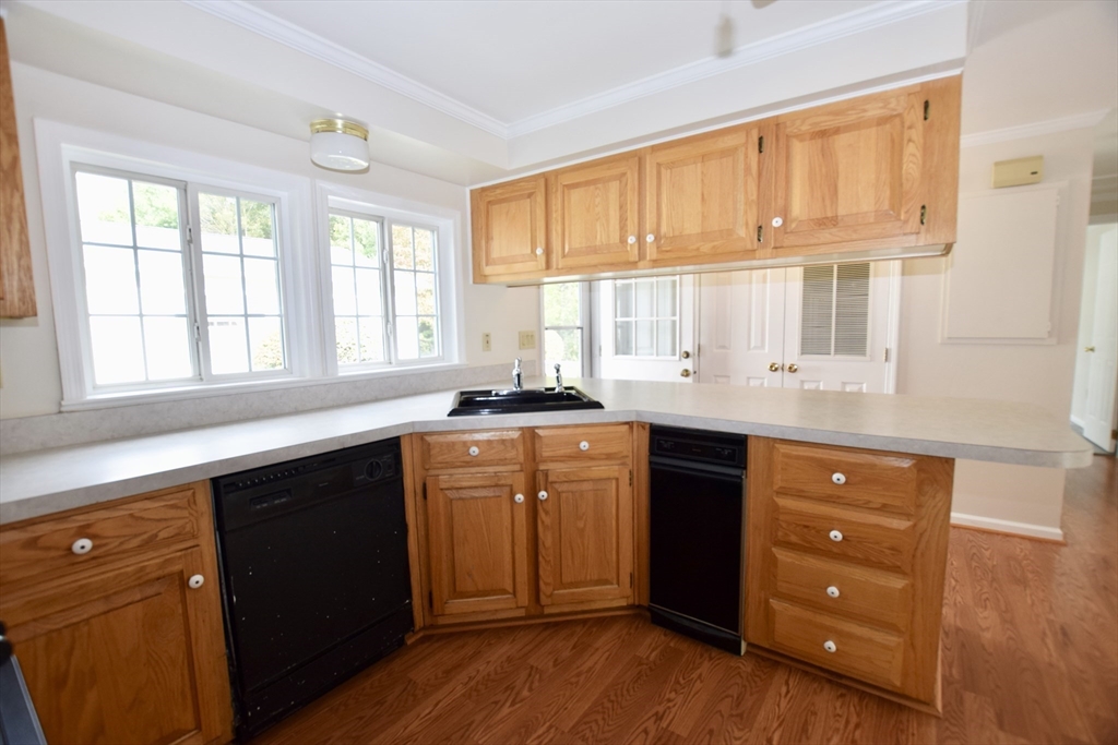 2 Edgewood Circle