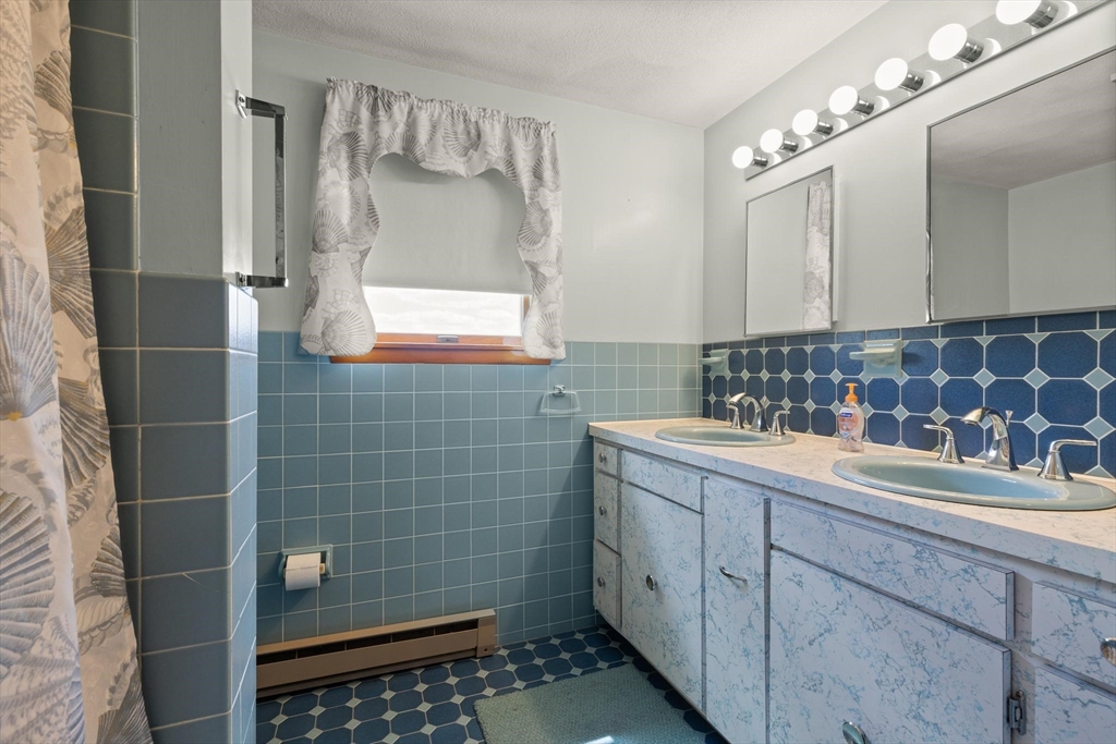 12 Highland Ave, Woburn, MA Photo #39