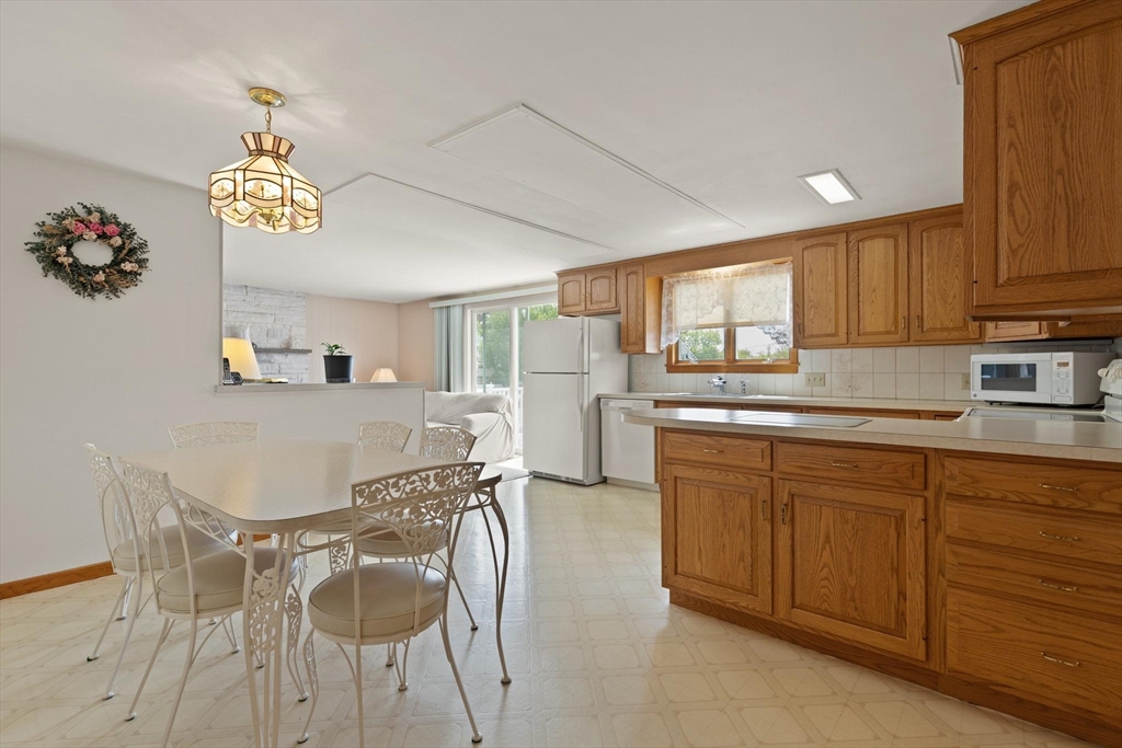 12 Highland Ave, Woburn, MA Photo #18