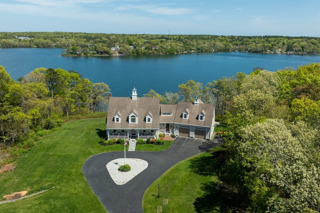 220 Valley Rd