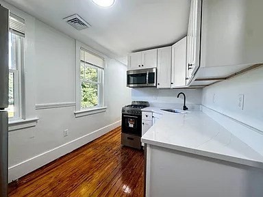 21 Main St 19