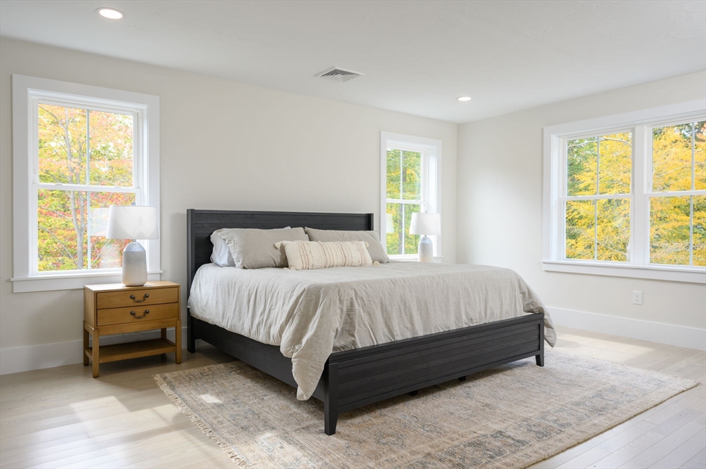 18 Howland Trail 36