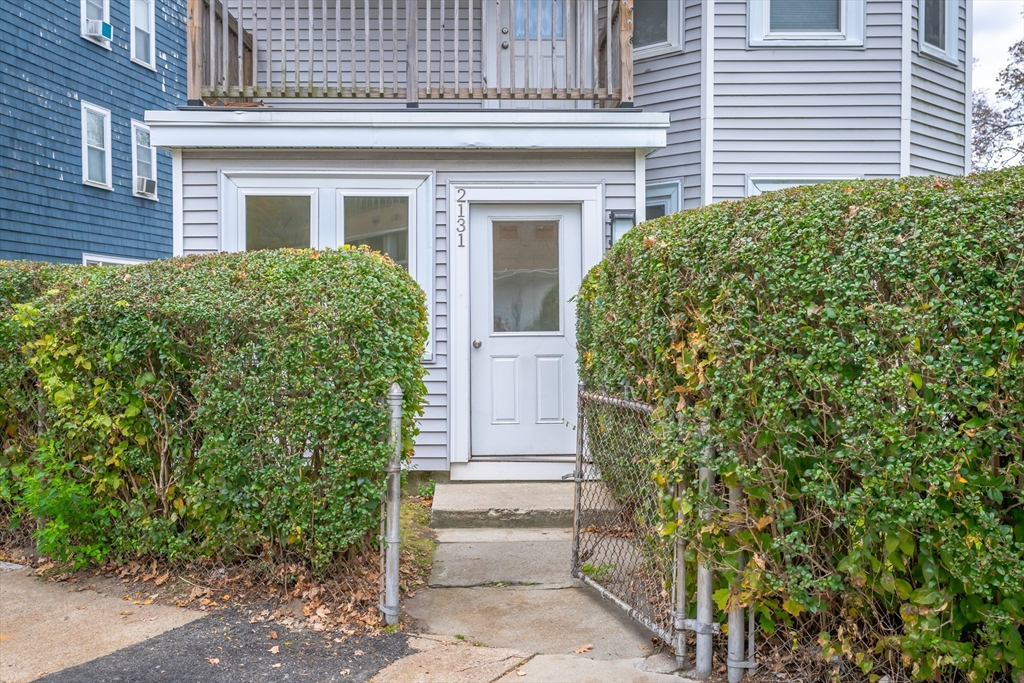 2131 Dorchester Ave
