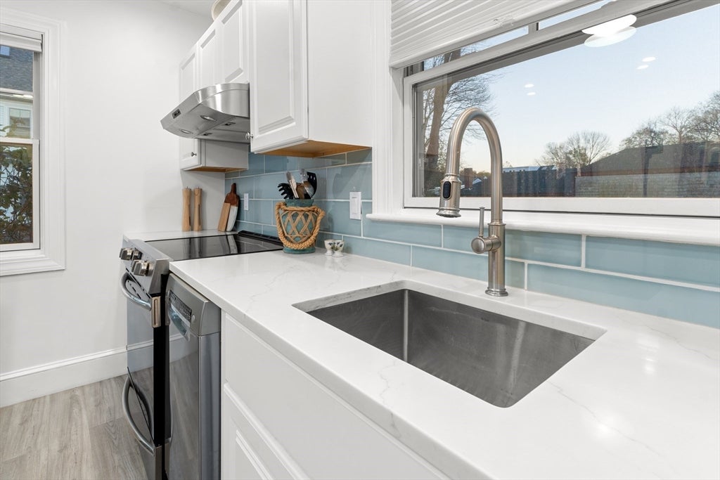 13 Broadway Avenue #1, Rockport, MA, 13 Broadway Avenue #1, Rockport, MA Photo #7