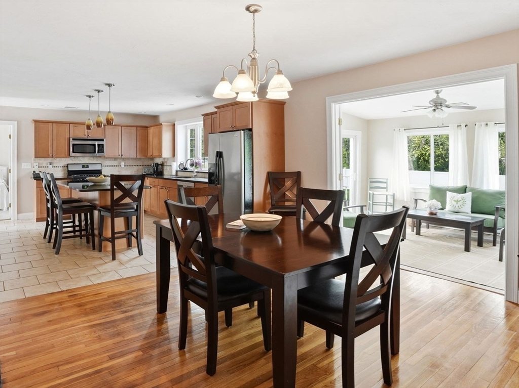 264 Webster St, Marshfield, MA Photo #10