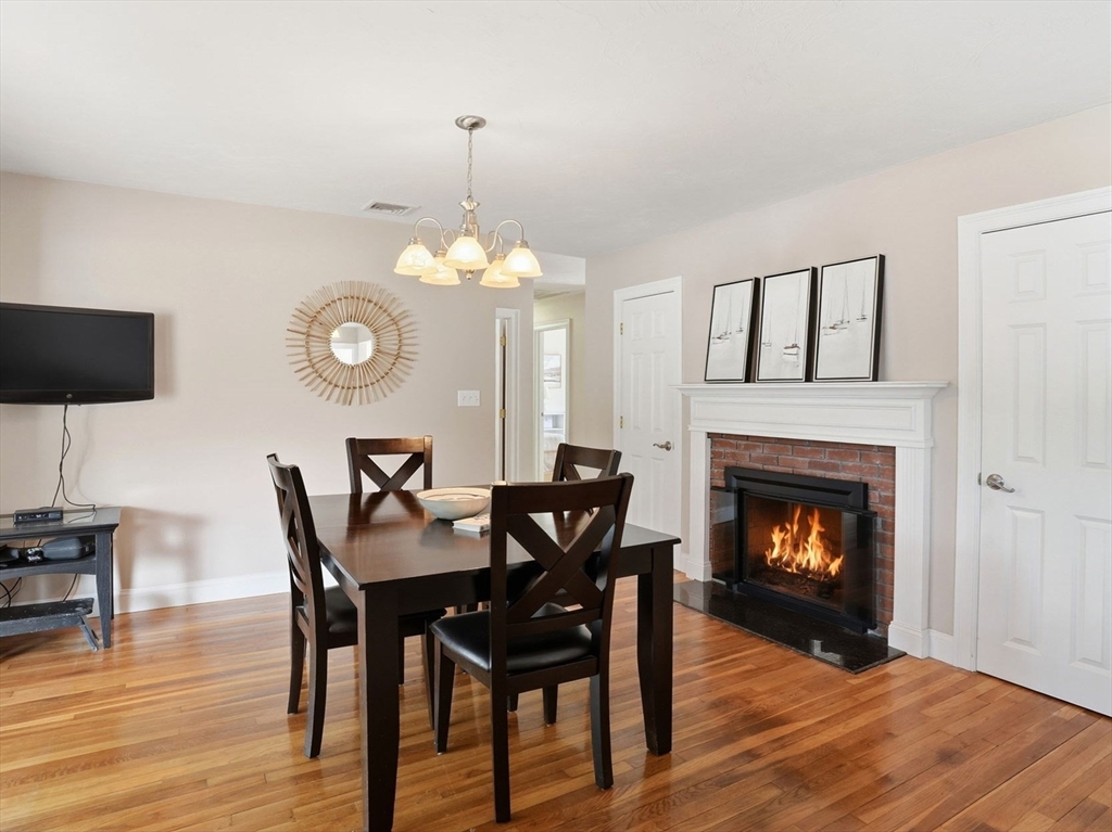 264 Webster St, Marshfield, MA Photo #9