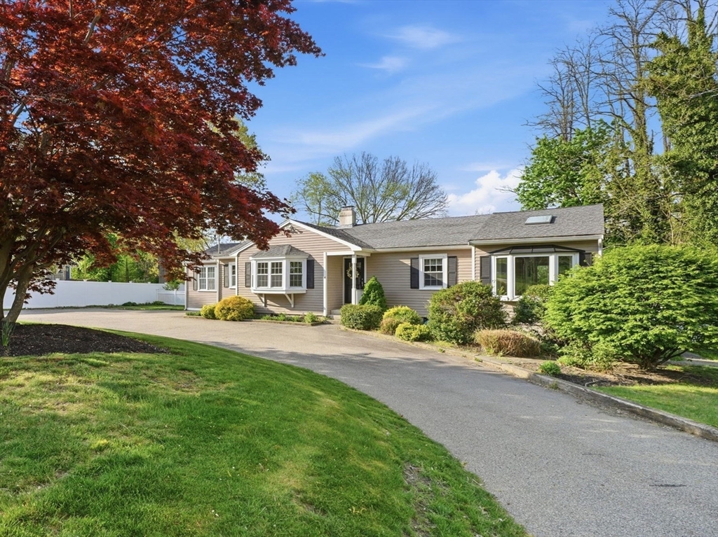Photo of 264 Webster St, Marshfield, MA