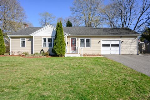 59 School St Middleboro MA 02346