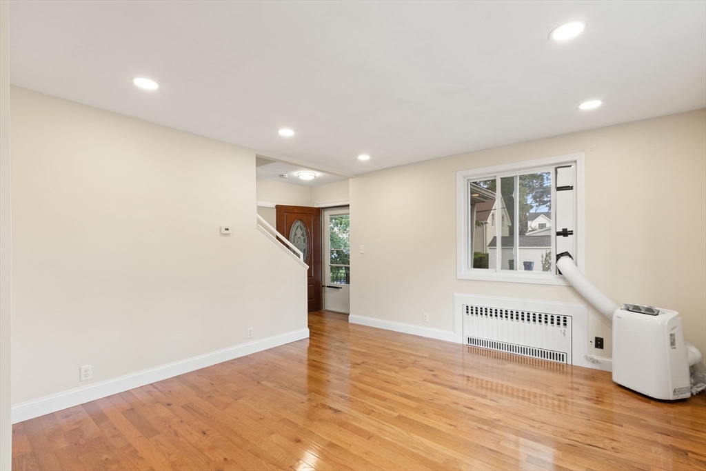 34 Clinton St