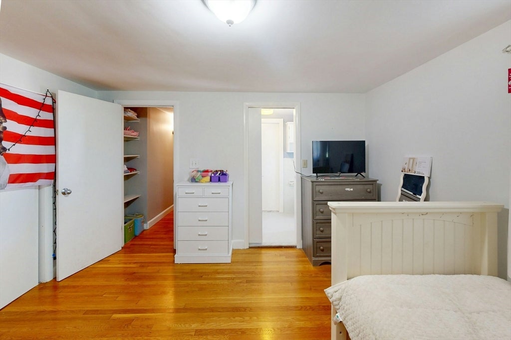 26 George St, Winthrop, MA Photo #22