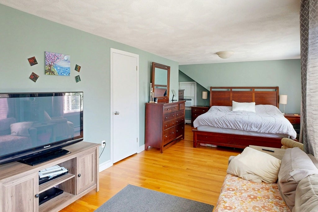 26 George St, Winthrop, MA Photo #19