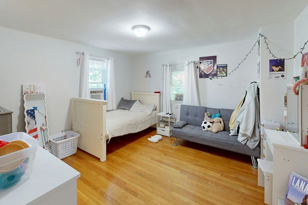 26 George St, Winthrop, MA Photo #21