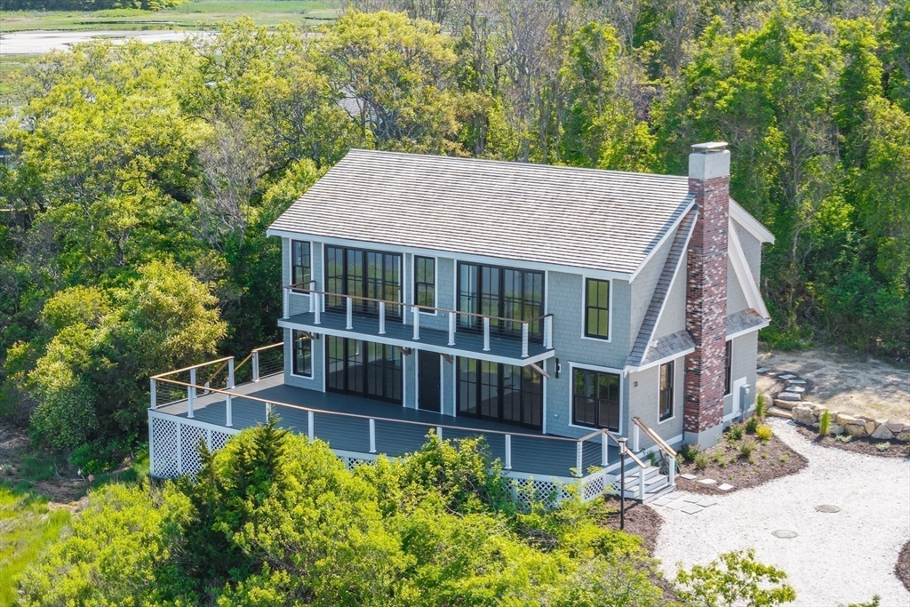 33 Wood Neck Rd