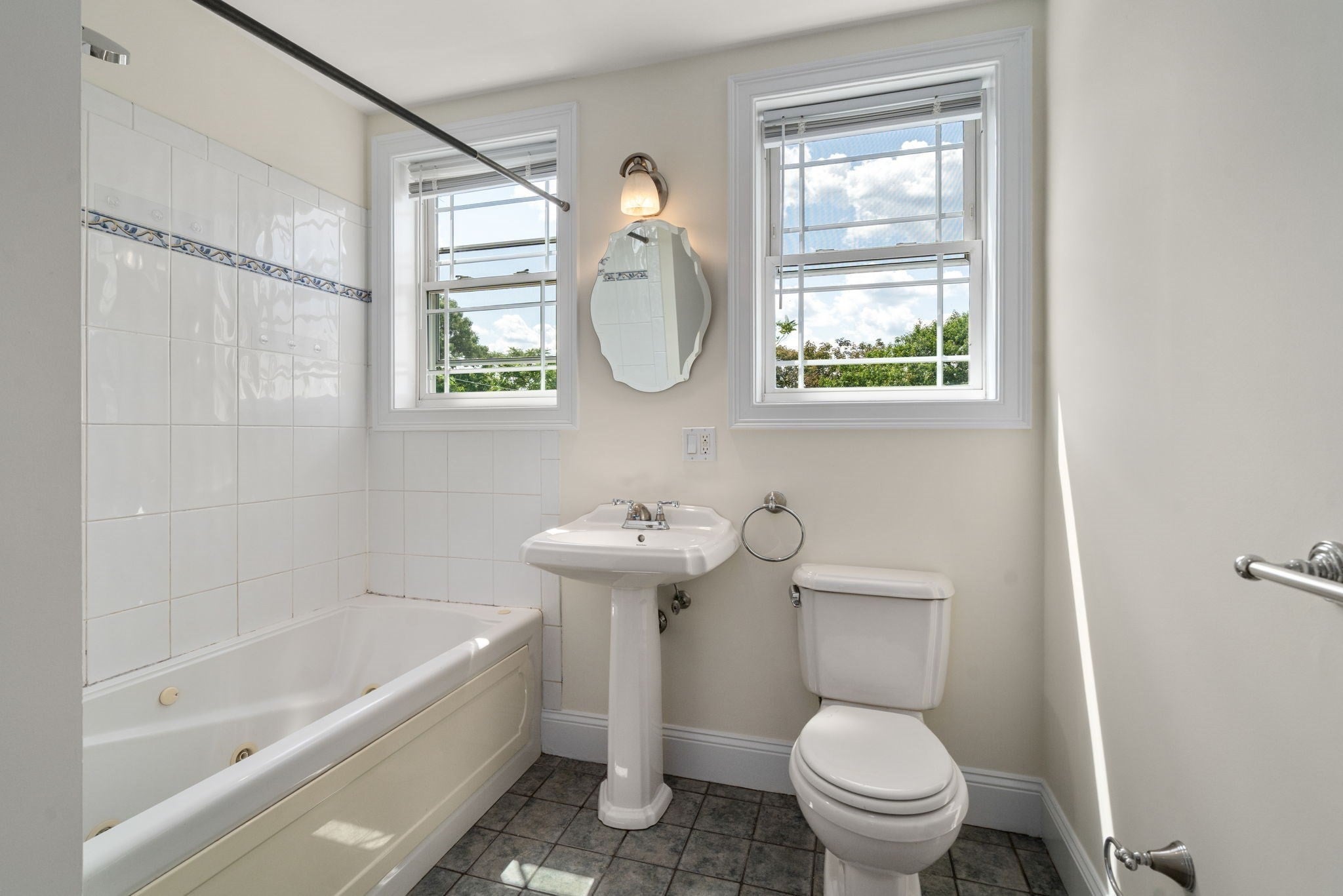 62 Redfield St #62, Boston, MA Photo #32