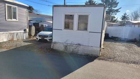 Photo of 98 Newbury Street #23B, Danvers, MA 01923 (MLS # 73480070)