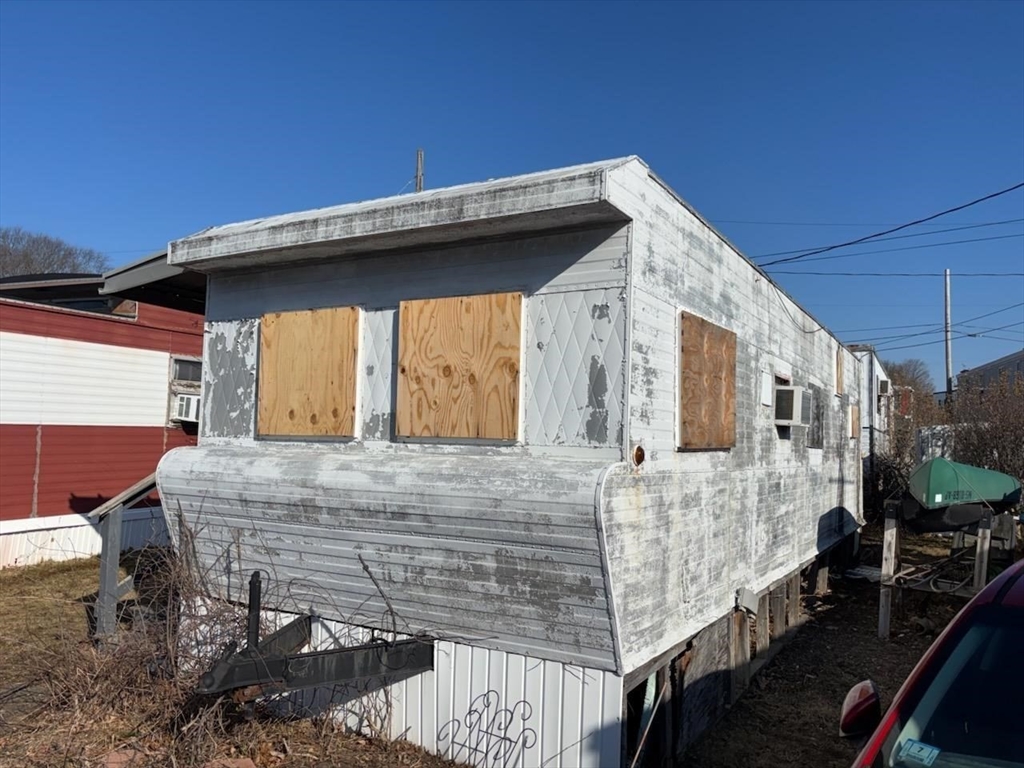 98 Newbury Street 23B