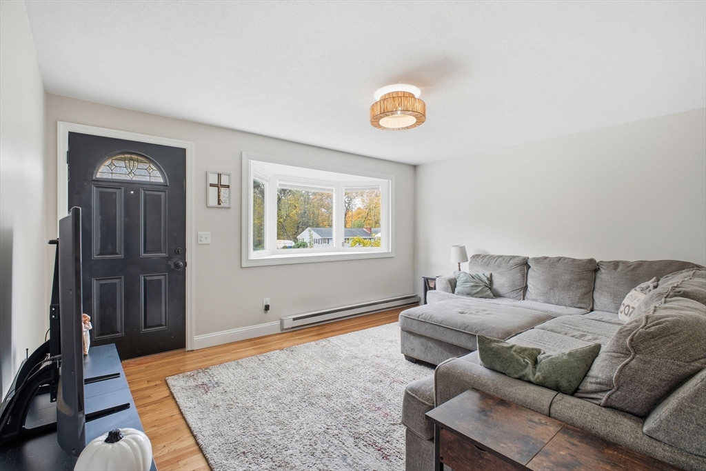 382 N Brook Rd