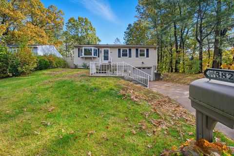 382 N Brook Rd Springfield MA 01119