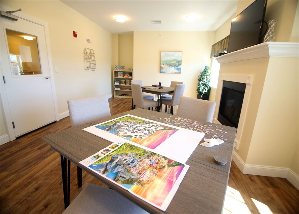 2 Regency Village Way 208