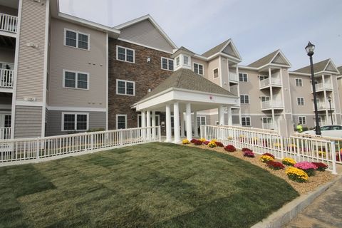2 Regency Village Way 208 Merrimac MA 01860