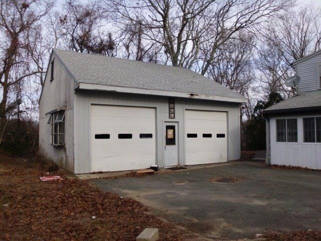 17 Winthrop Road