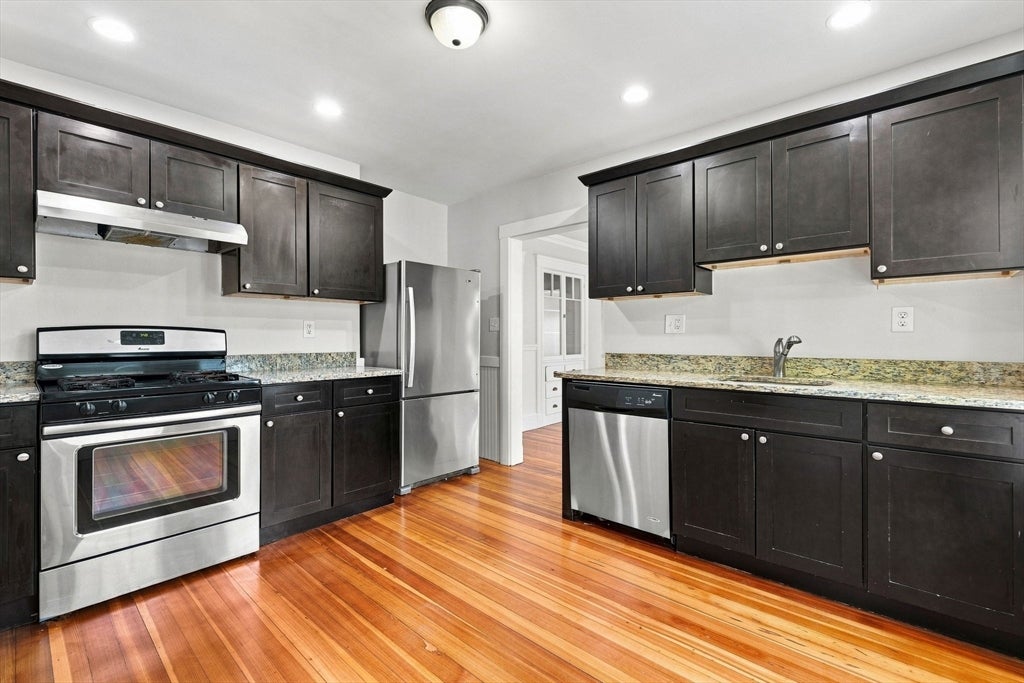 27-29 Codman Hill Ave #2, Boston, MA Photo #12