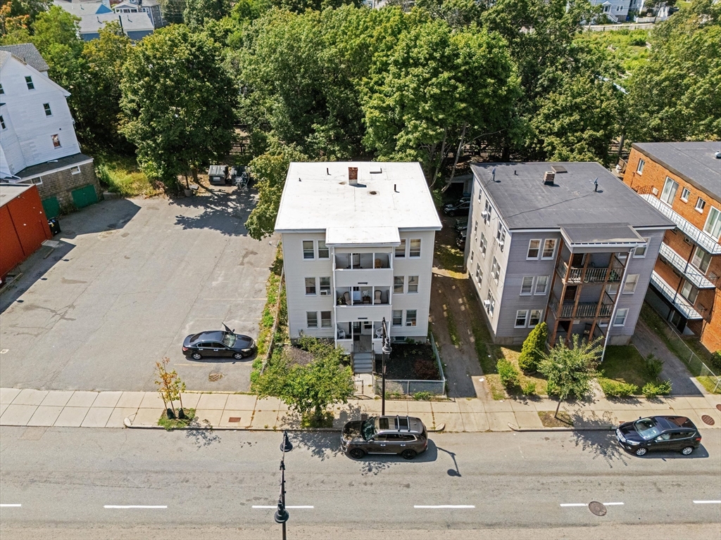 575 Hyde Park Ave