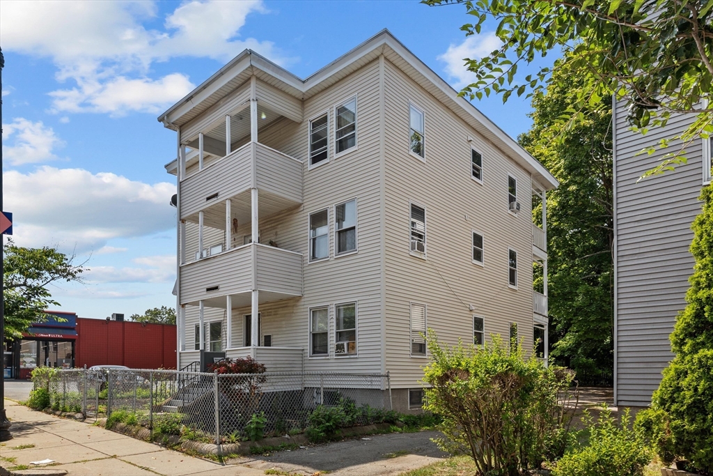 575 Hyde Park Ave