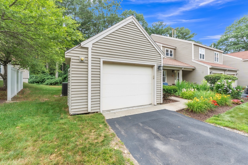 22 Thayer Pond Dr 1