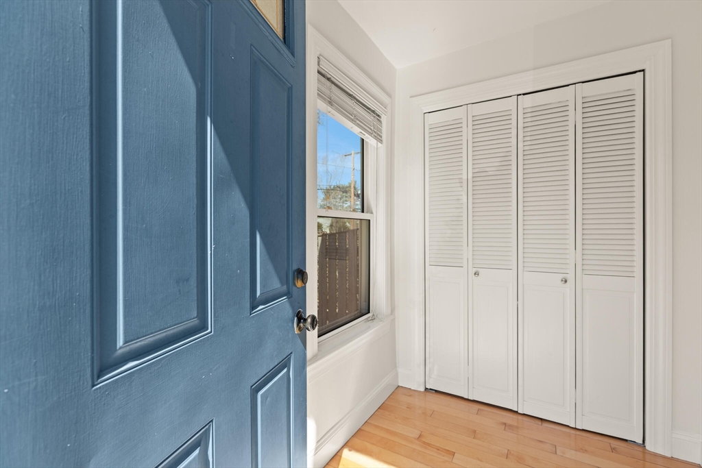 16 Willard St A