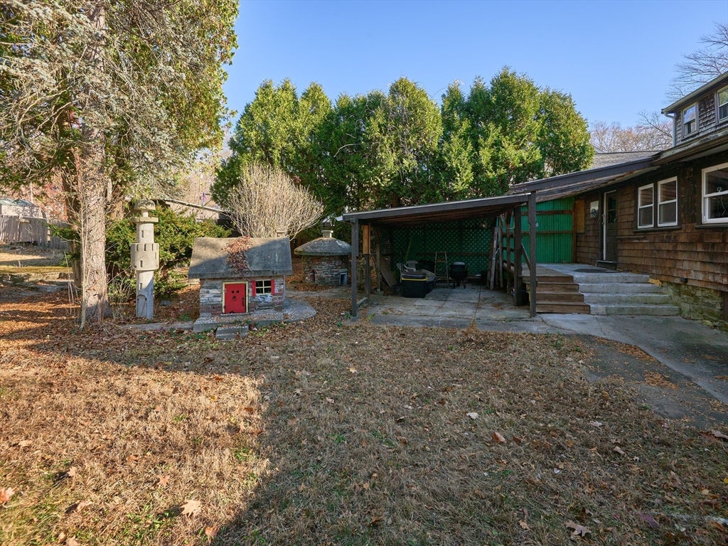 25 Stoneham Rd, Worcester, MA Photo #16