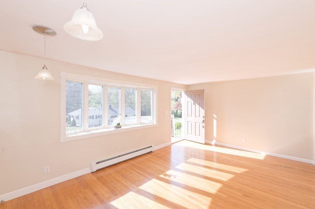 11 Pitt Rd, Framingham, MA, 11 Pitt Rd, Framingham, MA Photo #5