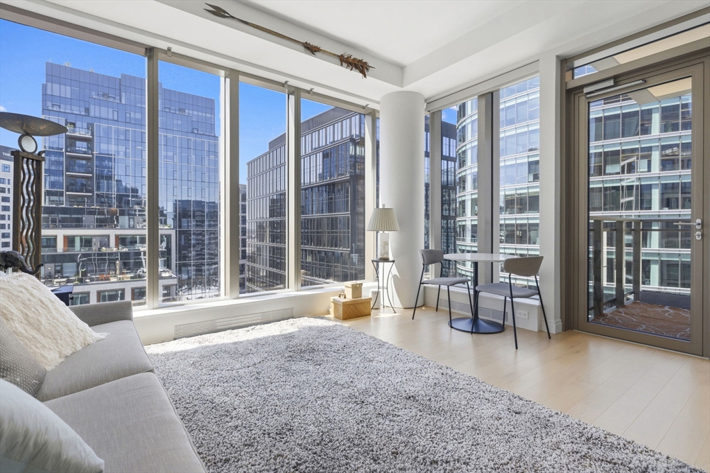133 Seaport Blvd 1805