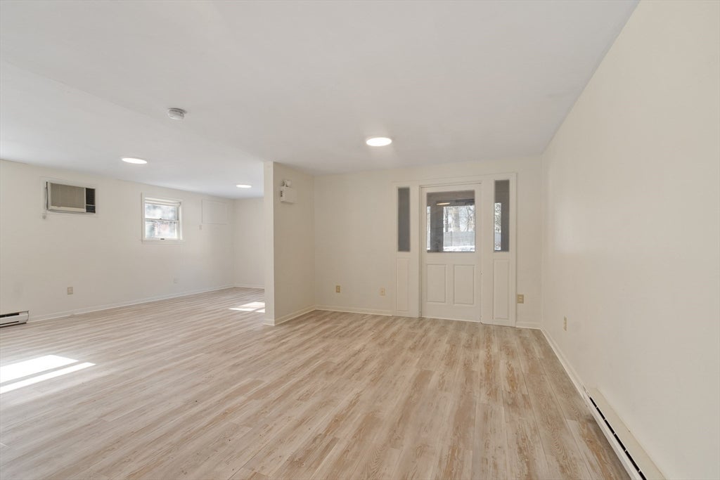561 Main St