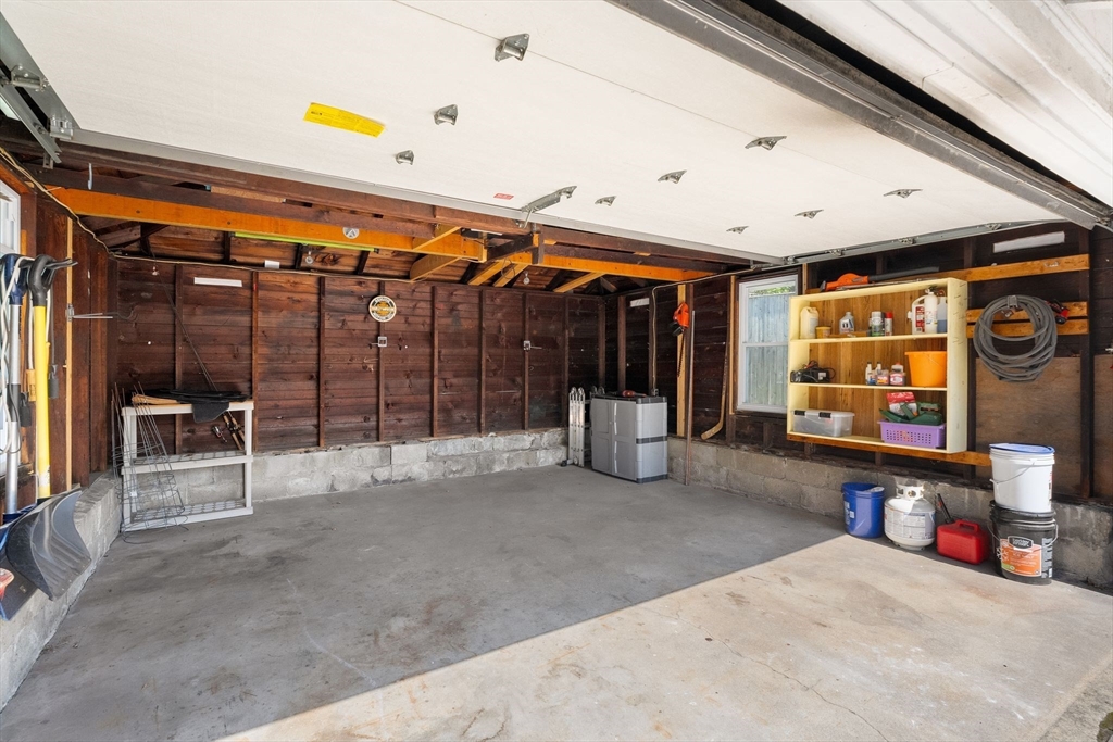 Belmont, Massachusetts 02478, United States, 4 Bedrooms Bedrooms, ,2 BathroomsBathrooms,Residential,Active,208624