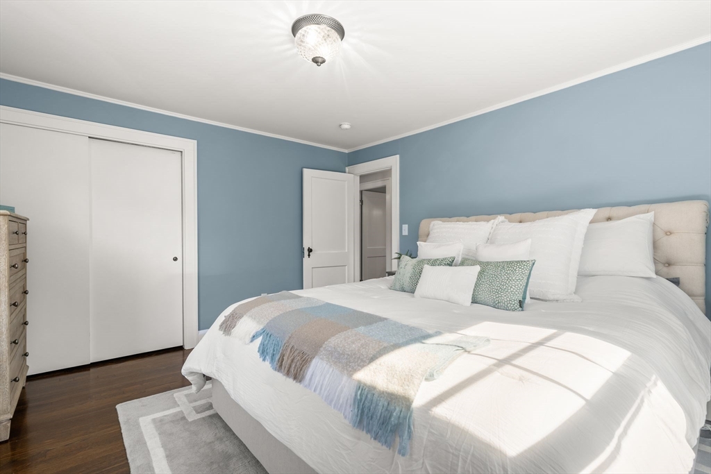 Belmont, Massachusetts 02478, United States, 4 Bedrooms Bedrooms, ,2 BathroomsBathrooms,Residential,Active,208624