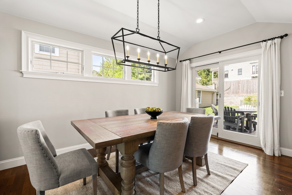 Belmont, Massachusetts 02478, United States, 4 Bedrooms Bedrooms, ,2 BathroomsBathrooms,Residential,Active,208624