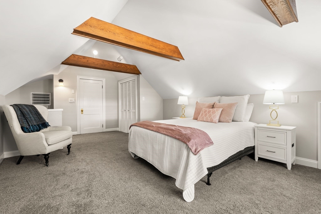 Belmont, Massachusetts 02478, United States, 4 Bedrooms Bedrooms, ,2 BathroomsBathrooms,Residential,Active,208624