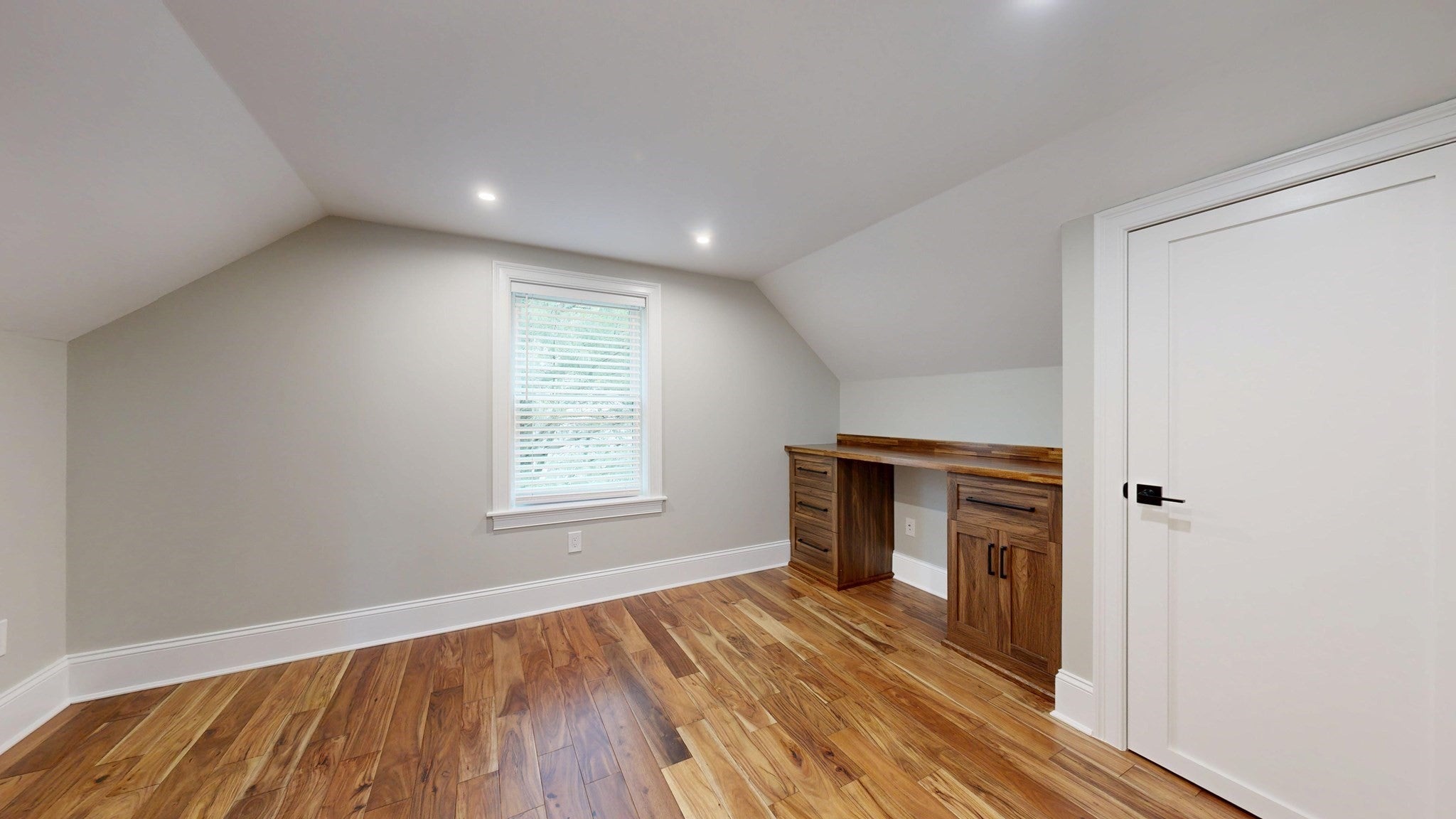 45 Clearwater Road, Newton, MA Photo #31